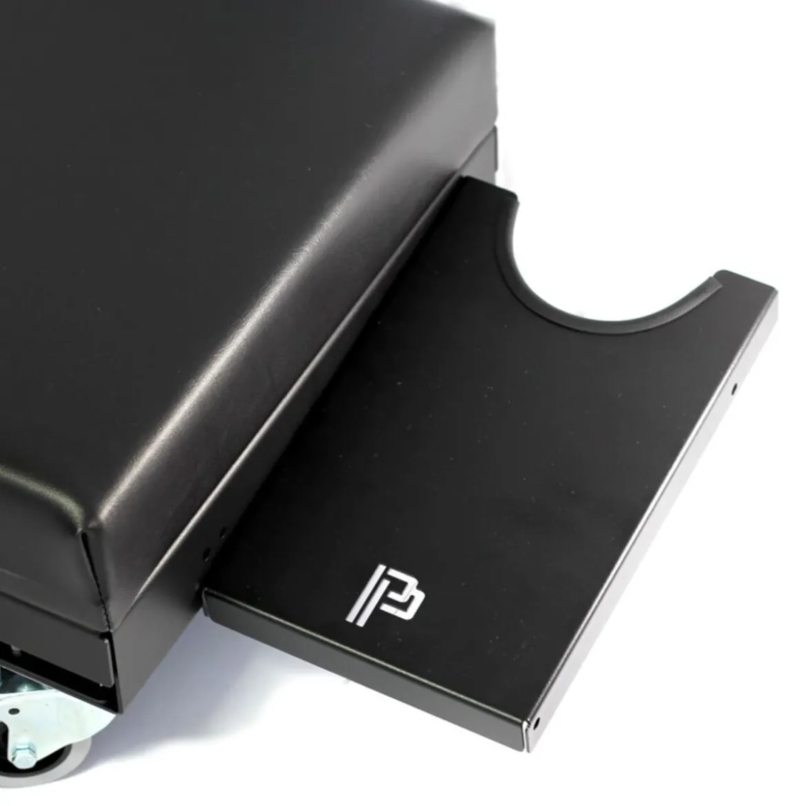 Poka Premium Detailing Sitzhocker mini